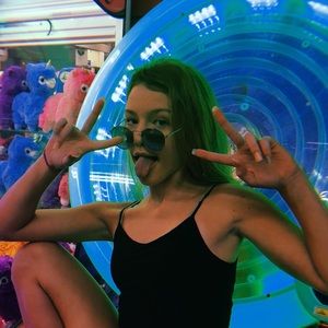 Meet your Posher, Delayni